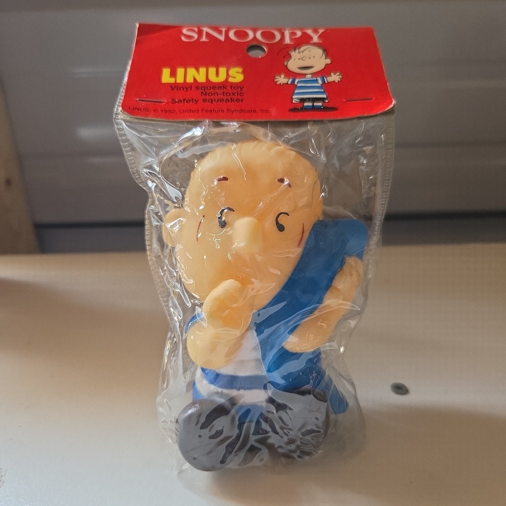 Vintage Peanuts Snoopy LINUS‎ Vinyl Squeak Dog Toy 5" ConAgra Pet NEW SEALED